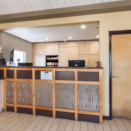 Howard Johnson By Wyndham National City/San Diego South מראה חיצוני תמונה