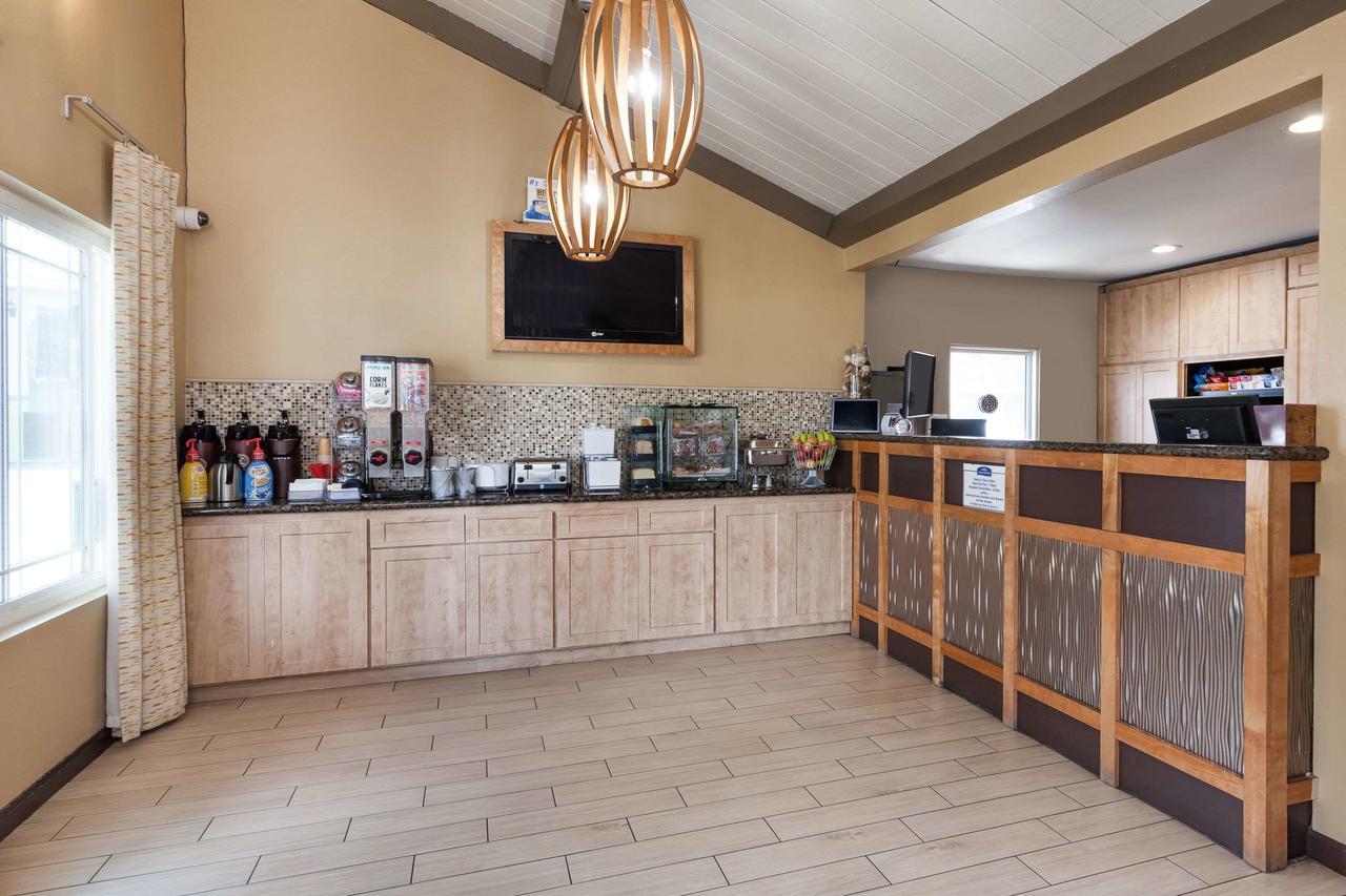 Howard Johnson By Wyndham National City/San Diego South מראה חיצוני תמונה